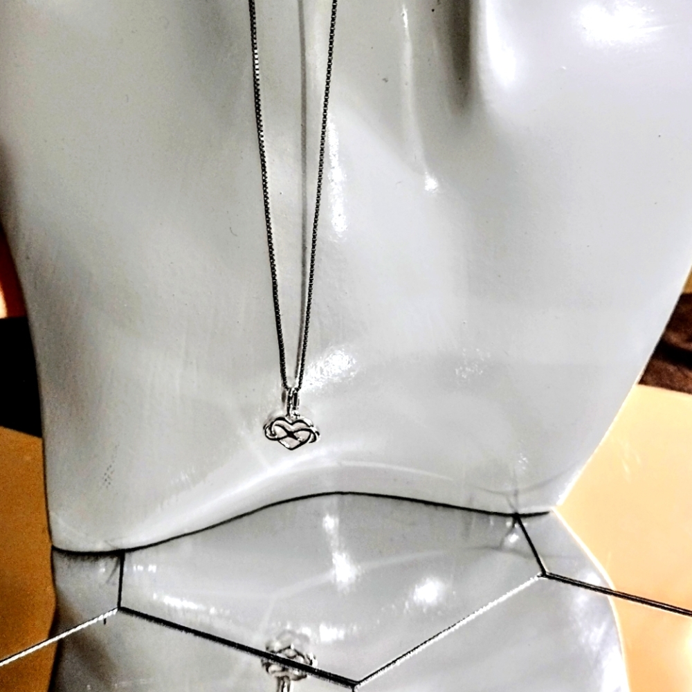 925 Sterling Silver Infinity Heart Charm Pendant